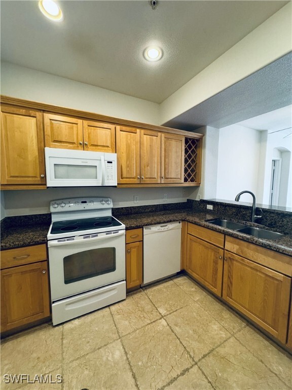 Building Photo - 13100 Bella Casa Cir