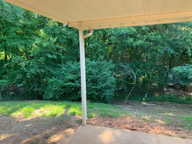 Building Photo - 2/1.5 Fenced yard, pet friendly, PHISD