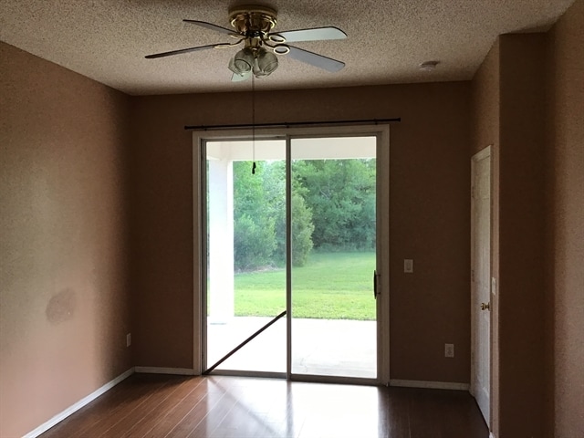 Building Photo - 922 Lake Biscayne Way
