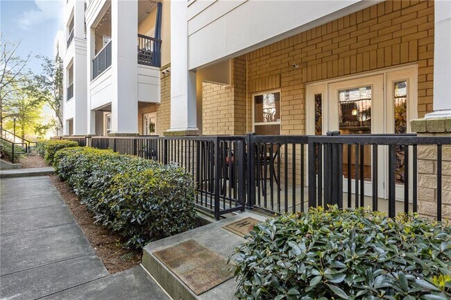 Building Photo - 870 Inman Vlg Pkwy NE