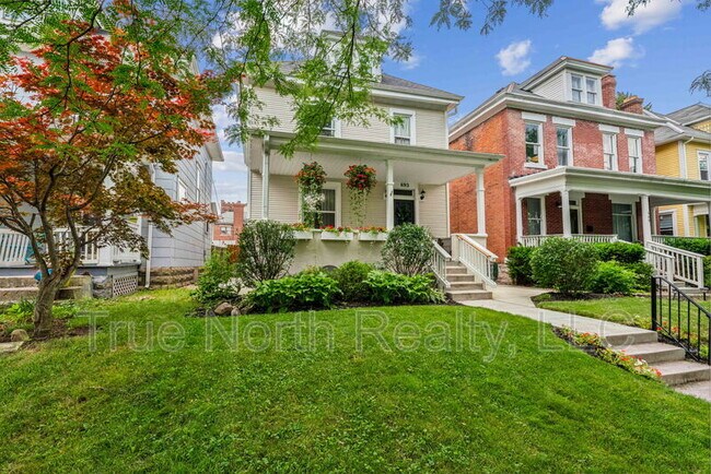 Building Photo - 693 Wilson Ave