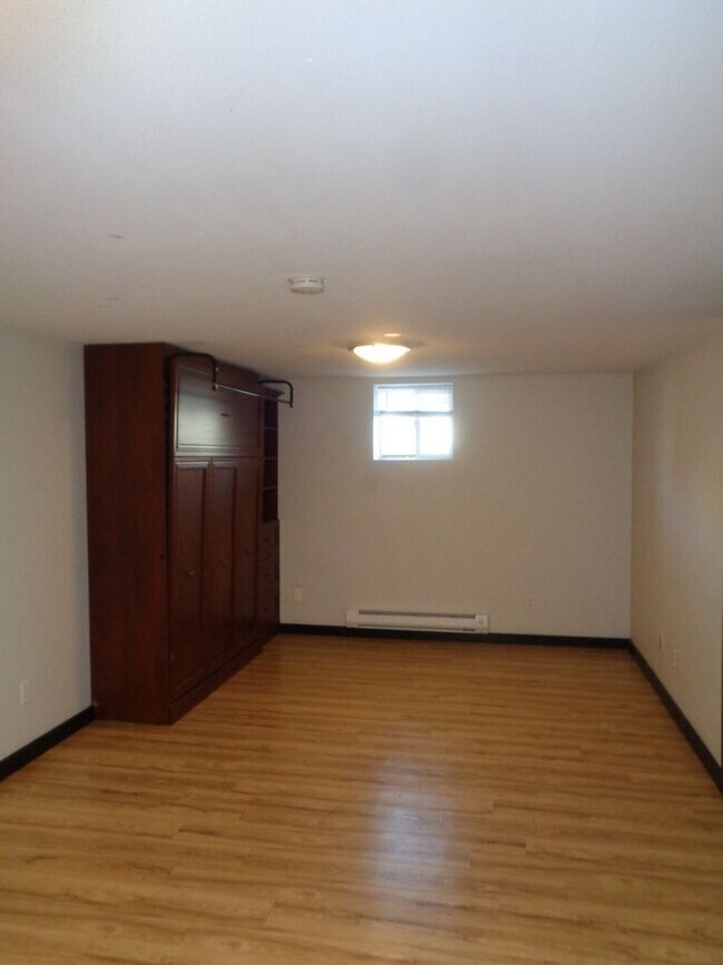 Building Photo - 201 S 26th St