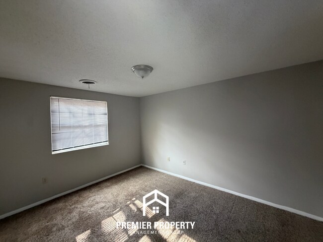 Building Photo - 7057 Catalpa Hill Cove