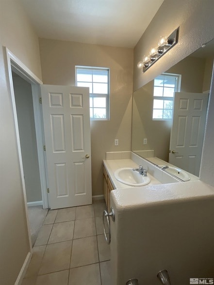 Building Photo - 2847 Falcon Ridge Dr