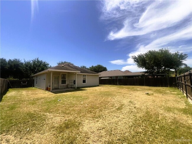 Building Photo - 608 Steamboat Dr