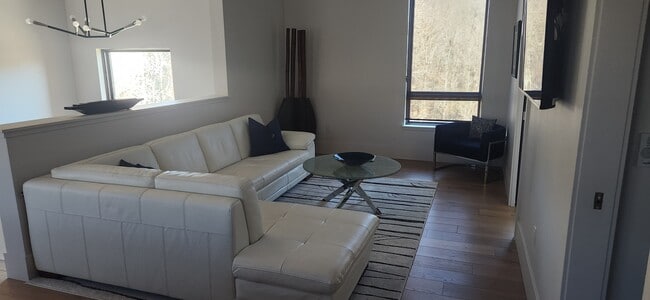 Building Photo - 1100 Blue River Pkwy