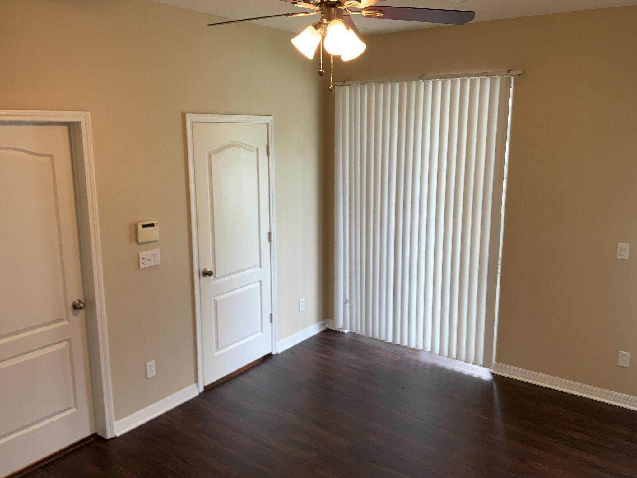 Building Photo - 15031 Skip Jack Loop