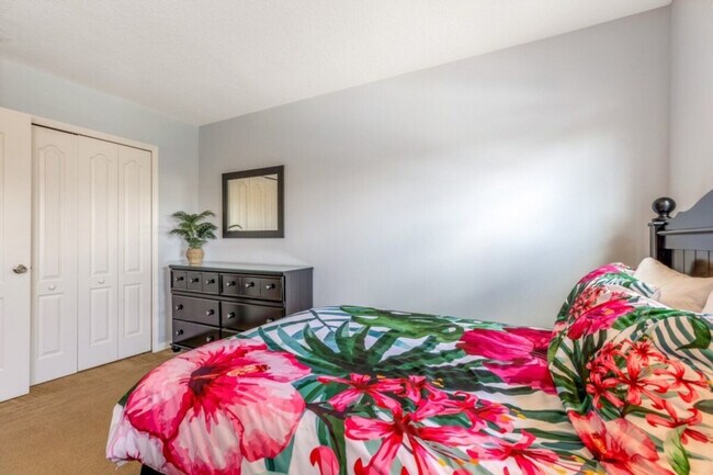 Building Photo - 1157 Cypress Pointe Blvd