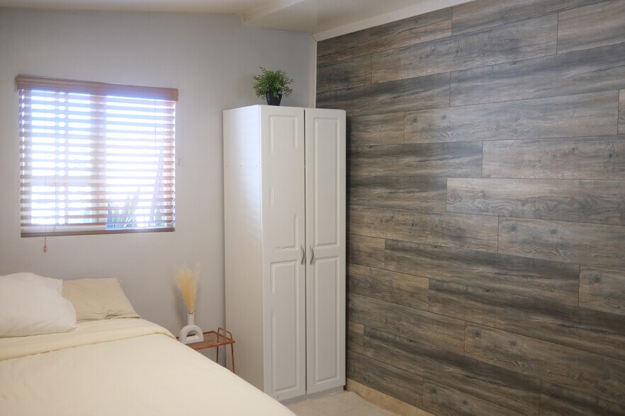 Building Photo - 3942 Marron St