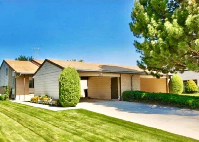 2 car cover parking - 1885 E Jeremy Ct