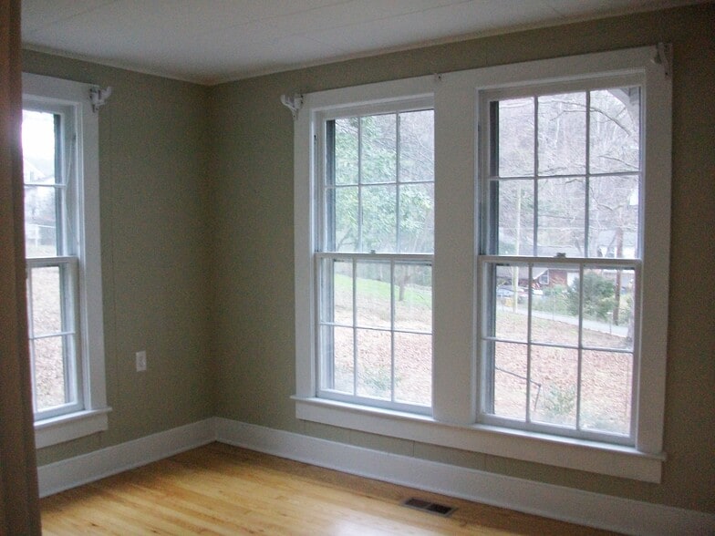 Living room - 469 Lowell Street
