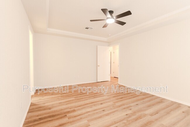 Building Photo - 1109 David Rd