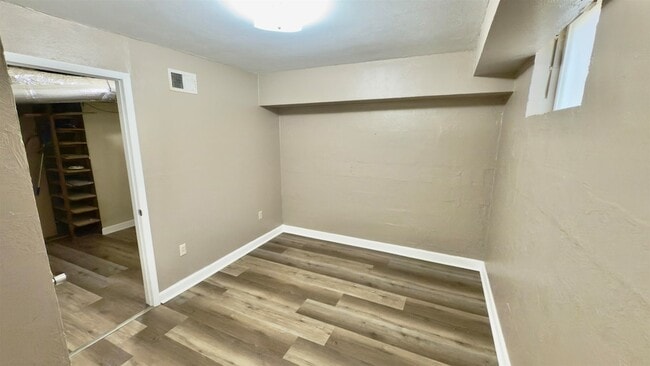 Building Photo - 2563 Hacks Cross Rd