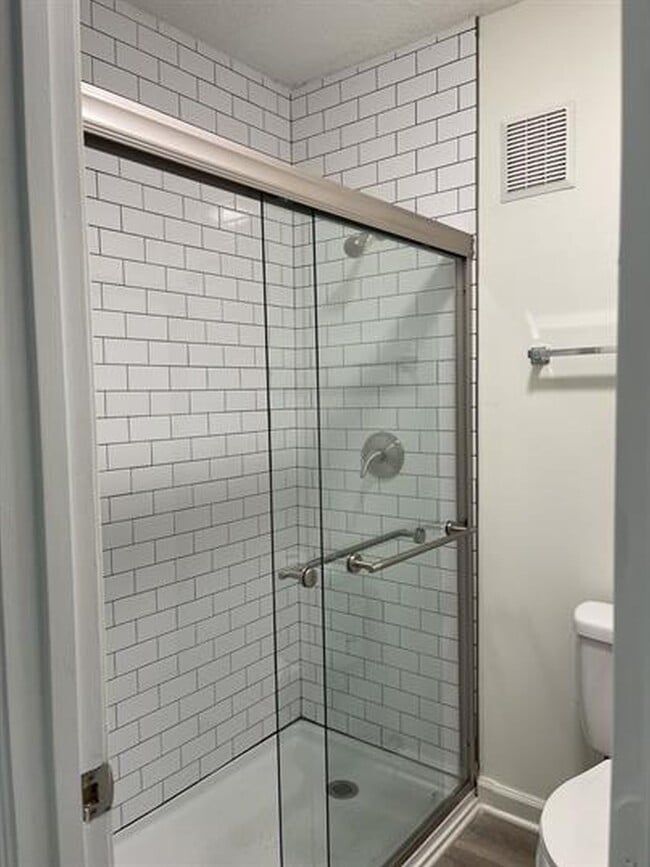 Building Photo - 509 11th St