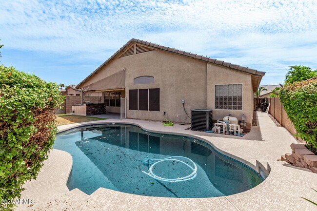 Building Photo - 17408 N Cassi Dr