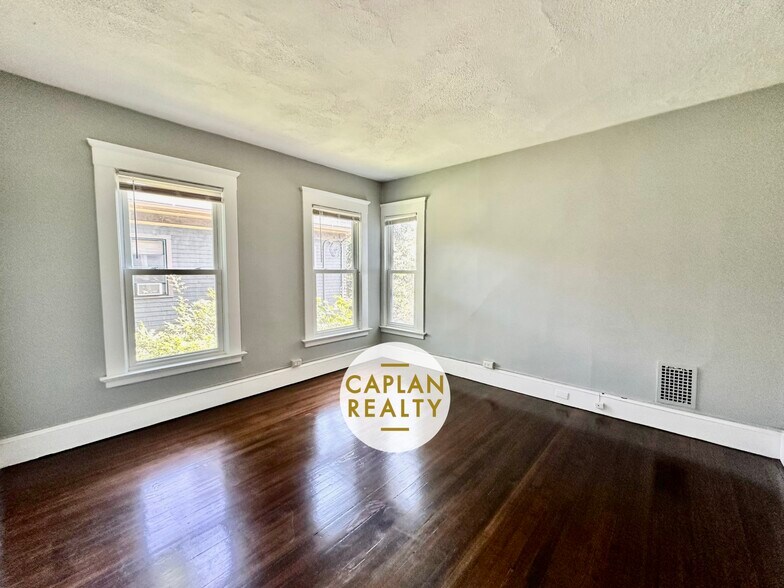 Building Photo - 30 Brownell St