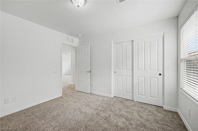 Building Photo - 2608 Romarin Terrace