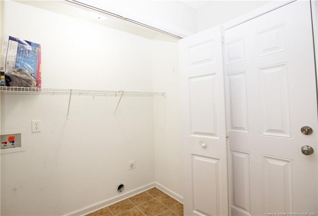 Building Photo - 6030 Greenway Dr