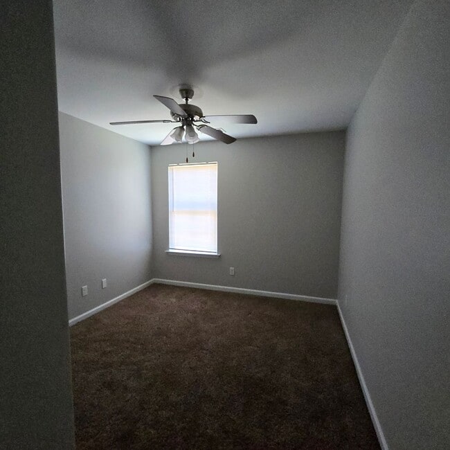 Building Photo - Two-Story Beauty in Olive Branch with Comp...