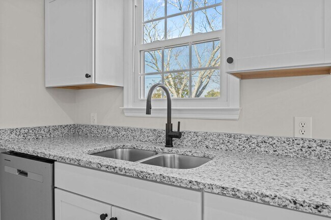 Building Photo - Three bedroom home for rent