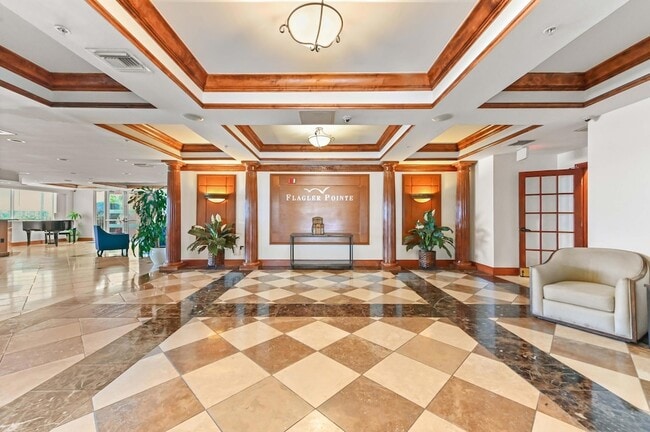 Building Photo - 1801 N Flagler Dr