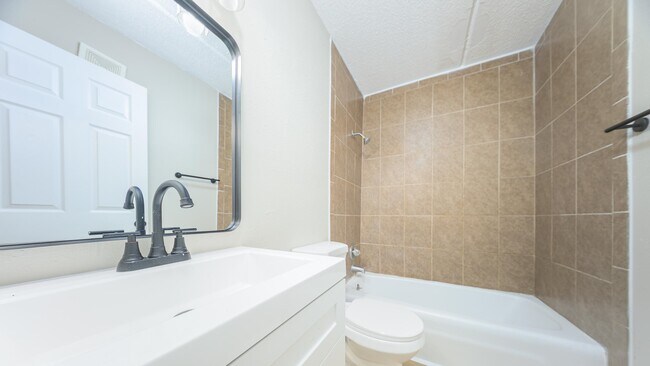 Building Photo - 2731 S Blair Stone Rd