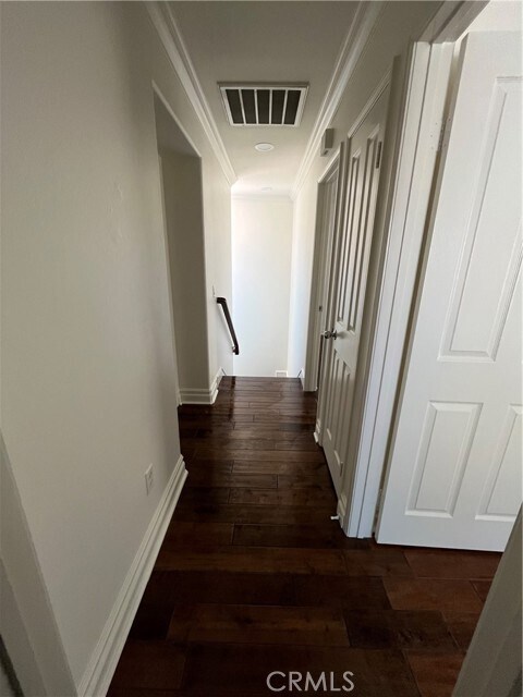 Building Photo - 22 Herringbone