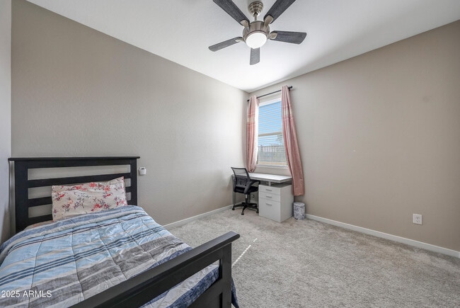 Building Photo - 11049 W Hadley St