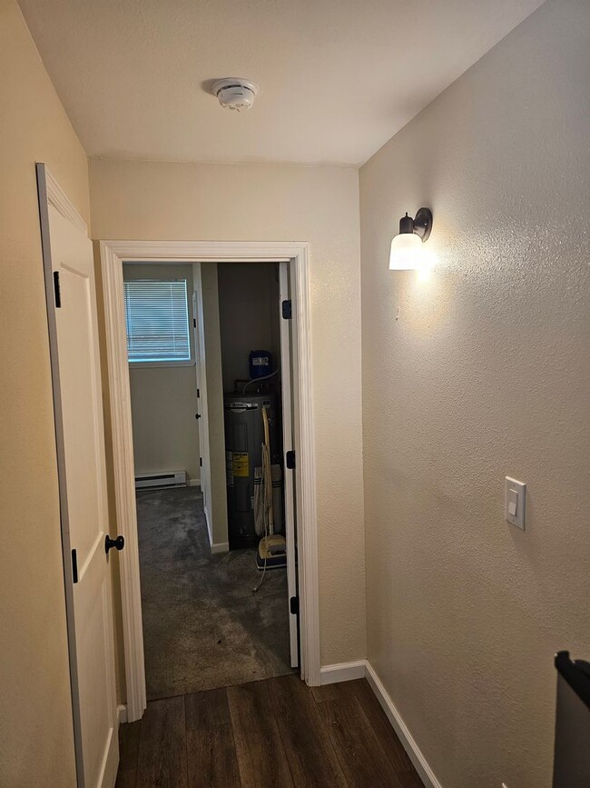 Building Photo - Cozy 1 bedroom,  1 bath $775