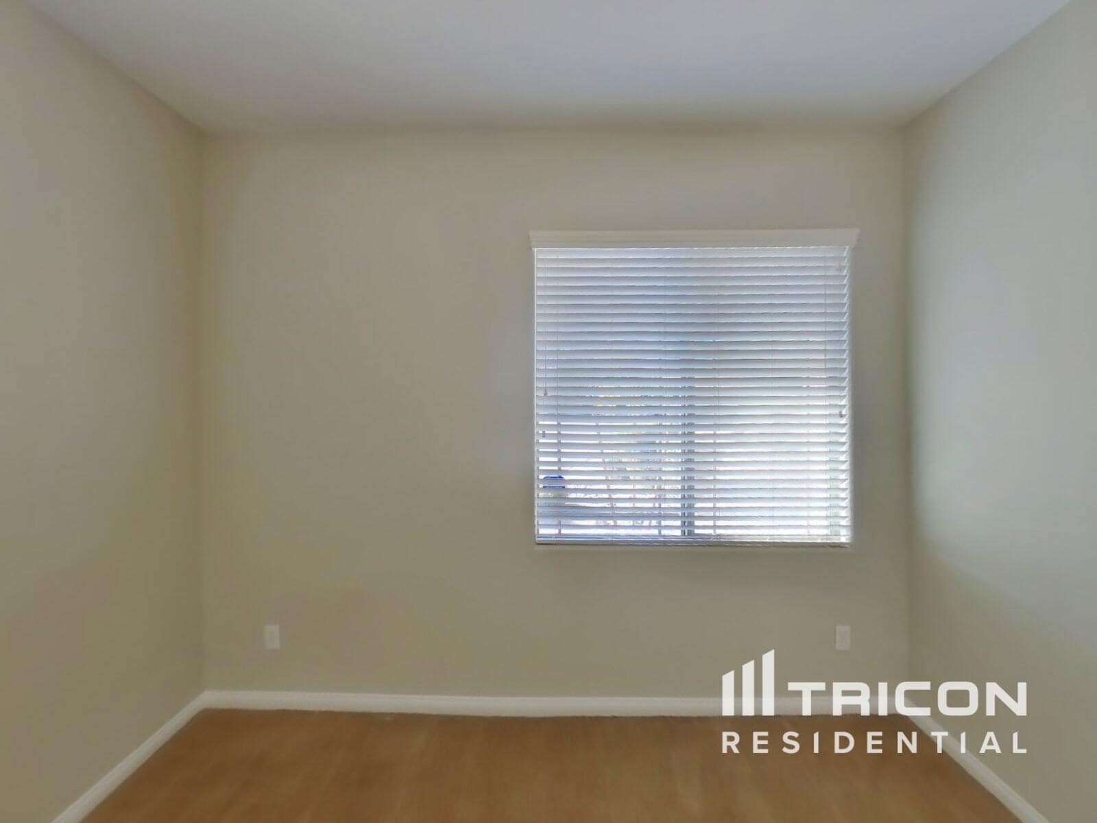 Building Photo - 2204 Turtle Beach Ave