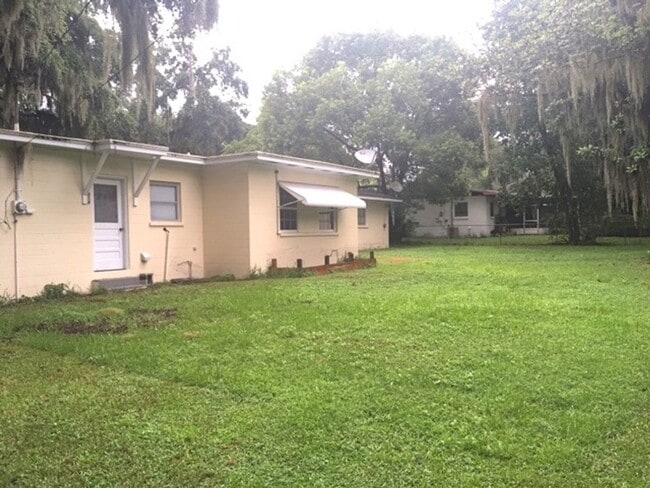 Building Photo - ***Charming 3 Bedroom, 2 Bath Home in Bart...