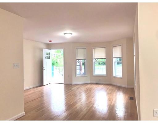 Building Photo - 7-15-17 Callender St