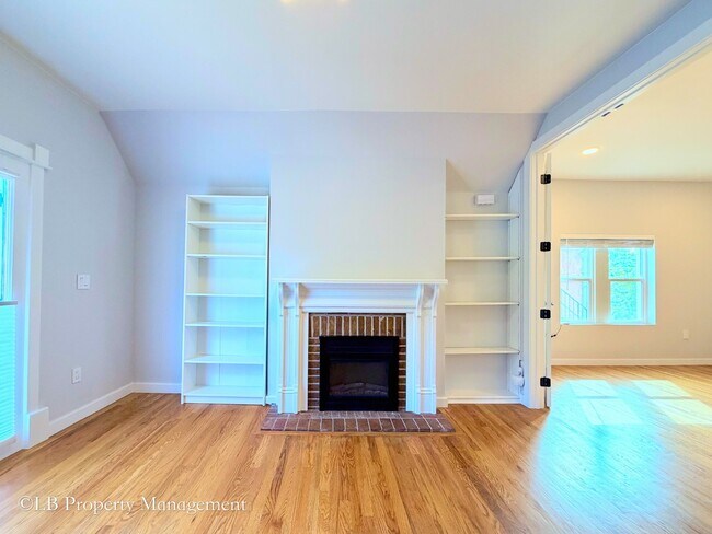 Building Photo - 1107 N Downing St