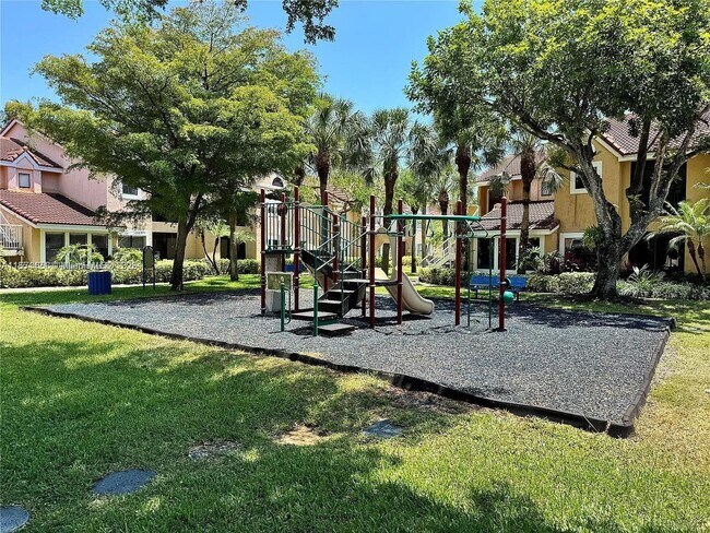 Building Photo - 10581 SW 155th Ct