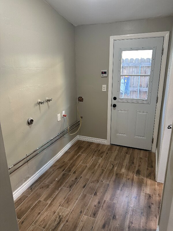 Building Photo - 260 E 46th St