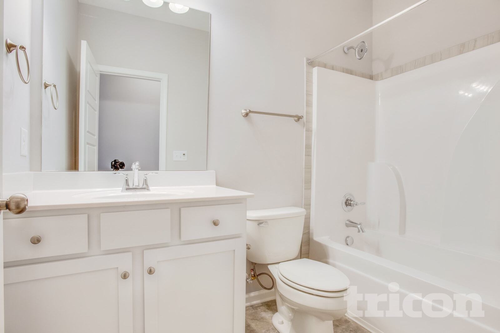 Building Photo - 718 W Coker Way