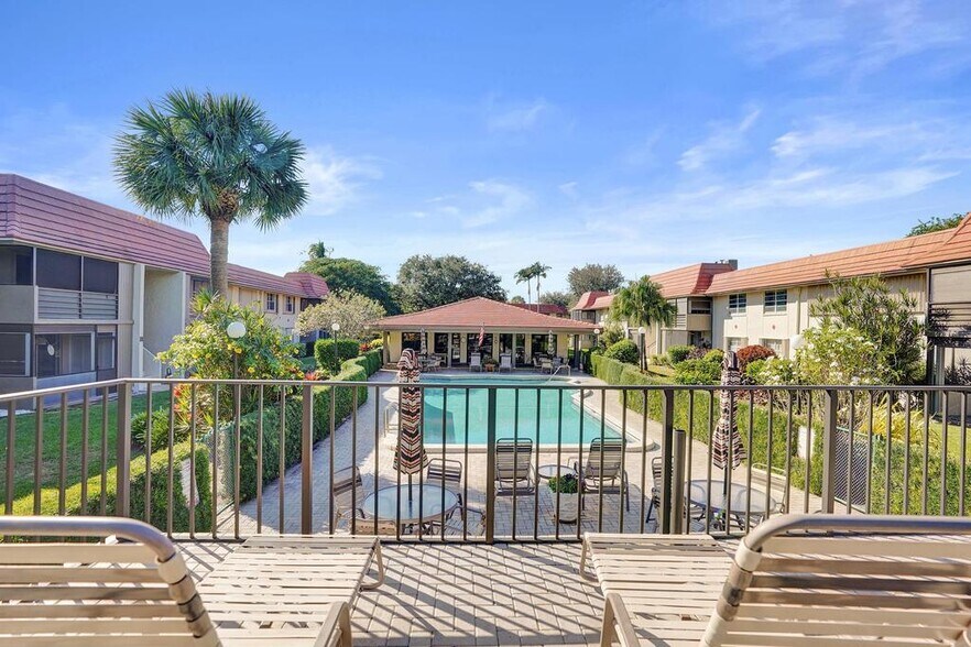 Building Photo - 1050 NW 13th St