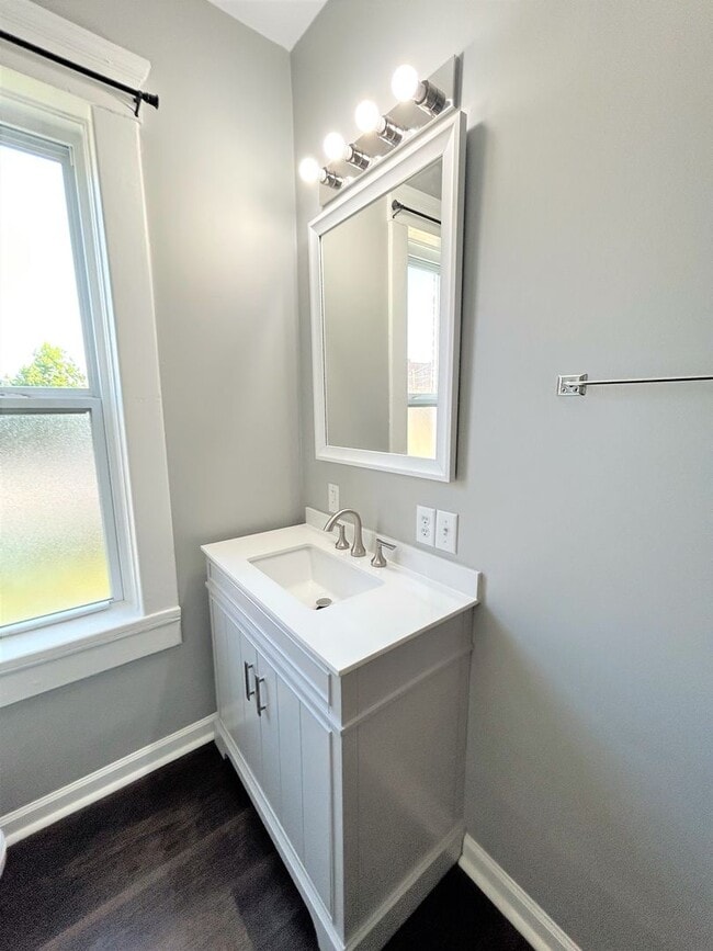 Building Photo - 217-217 S 9th St