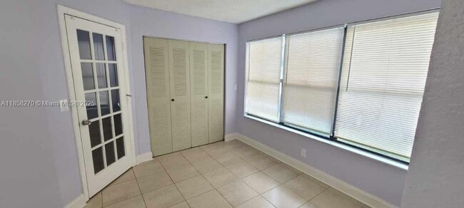 Building Photo - 2986 S University Dr