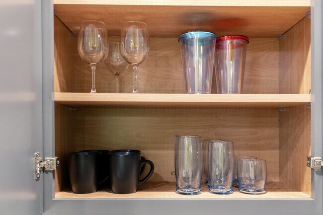 Building Photo - 221 Vine St