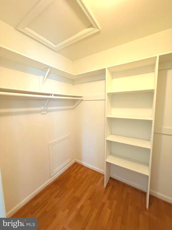 Building Photo - 5726 Edgewater Oak Ct