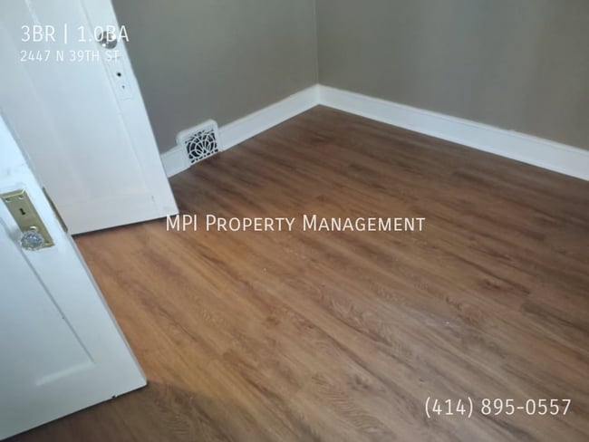 Building Photo - 2447 N 39th St