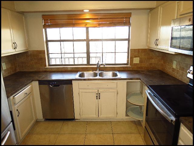 Building Photo - 12124 Shawnee Forest Dr