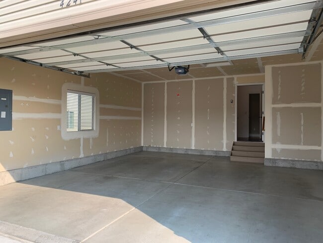 Building Photo - 4241 Liberty Dr