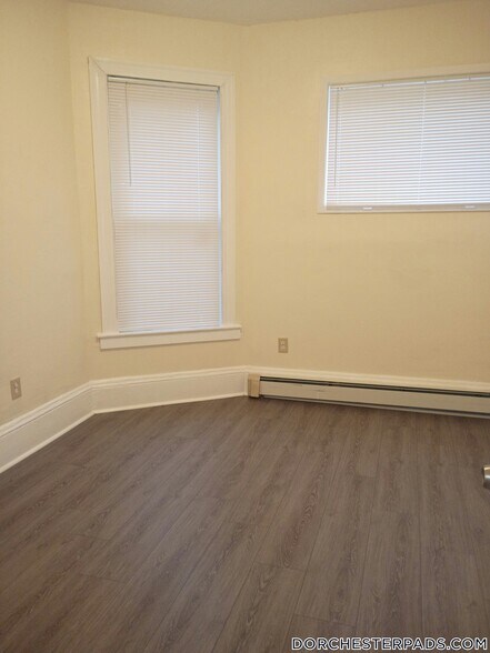 Building Photo - 81 Ruthven St