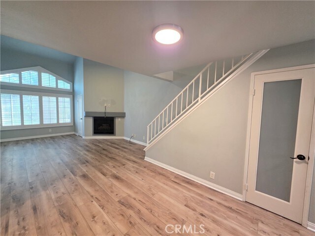 Building Photo - 5525 Canoga Ave