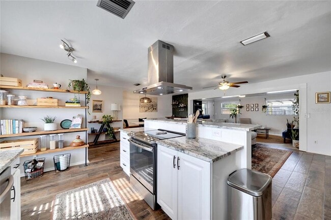 Building Photo - 2138 Timber Ln