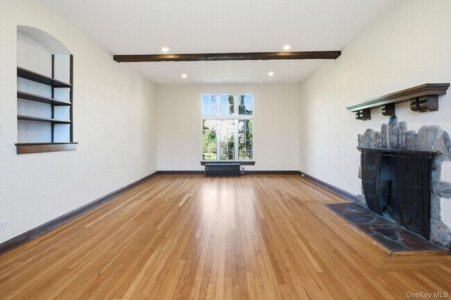 Building Photo - 5 Seymour Pl