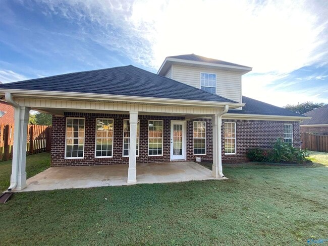 Building Photo - 7502 Parktrace Ln SE