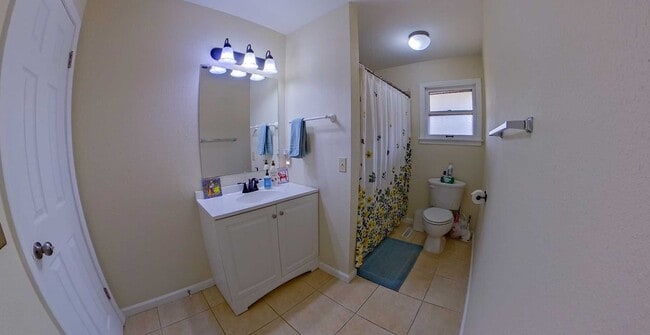 Building Photo - 3D Tour Available + 2-Bonus Rooms + Granite Countertops- Available June 4th!